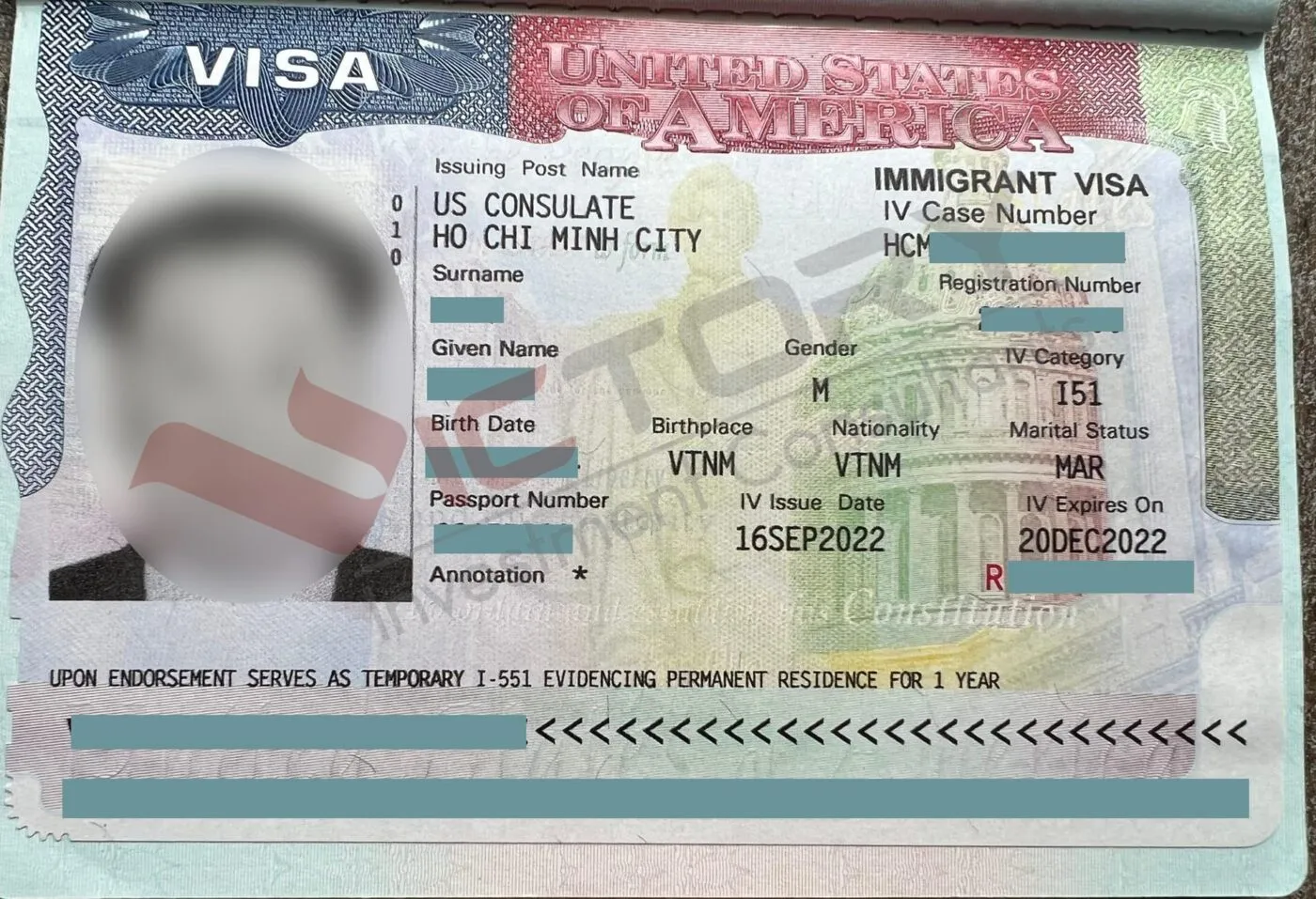 Định cư Canada diện khởi nghiệp Startup Visa: Hình ảnh minh họa gia đình hạnh phúc tại Canada