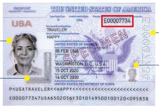 Passport Number ở góc trên bên phải của trang hộ chiếu